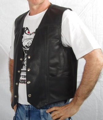 Black leather mens plain standard vest, two front pockets.